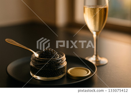 魚子醬和香檳 133075412