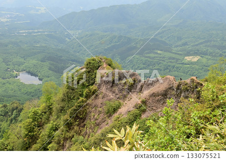 從戶隱山頂眺望有之渡。 133075521