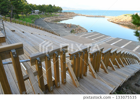 [Izumisano City, Osaka Prefecture] Rinku Park's Arched Bridge 133075535