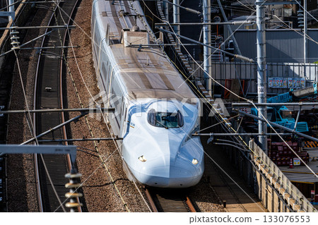 九州新幹線瑞穗號列車開往新大阪站。初冬時節，從獅子館遊樂園眺望的景色。 7. 岡山縣岡山市東區。 133076553