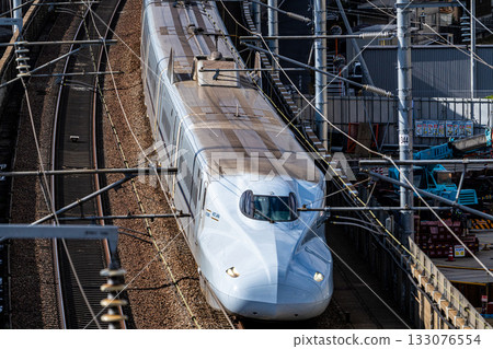 九州新幹線瑞穗號列車開往新大阪站。初冬時節，從獅子館遊樂園眺望的景色。 8. 岡山縣岡山市東區。 133076554