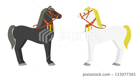 黑白相間的馬匹彼此相對 133077365