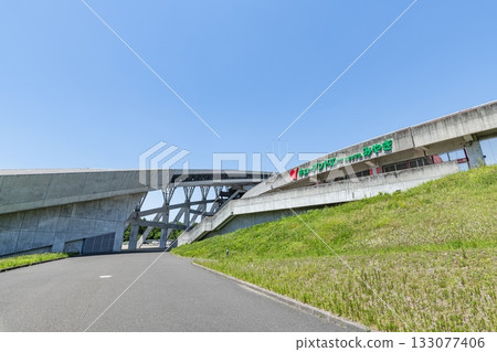 天氣晴朗的宮城縣立體育公園宮城體育場 133077406