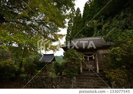 Autumn leaves in Yabe Village, Yame City 133077545