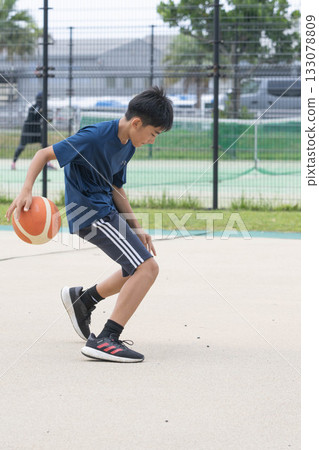 Basketball practice 133078809