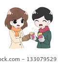 一男一女在分享烤地瓜 133079529