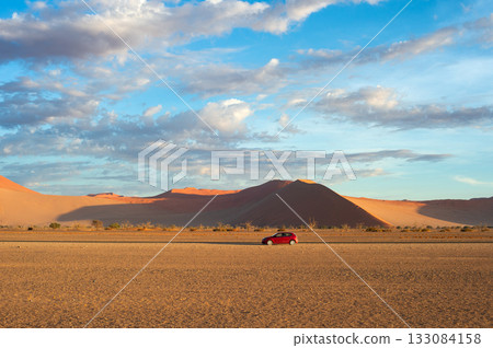 Desert car dunes. Sossusvlei, Namibia 133084158
