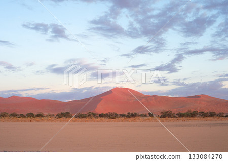 desert sand dunes  Sossusvlei, Namibia 133084270