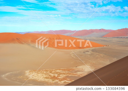 desert sand dunes Sossusvlei, Namibia desert sand dunes Sossusvlei, Namibia 133084396