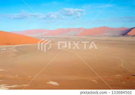 desert sand dunes  Sossusvlei, Namibia 133084502