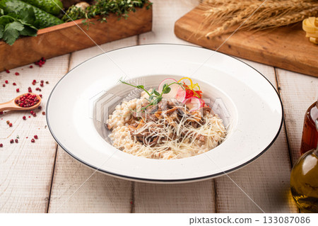 Creamy mushroom risotto bowl 133087086