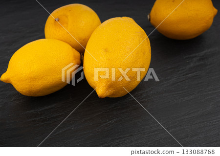 Old dried lemons. Fruits with darkened skins 133088768