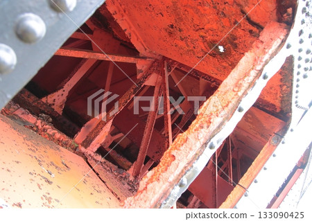 Internal structure of a steam locomotive tender (Akita General Rolling Stock Center Teaching Material: C51 Steam Locomotive) Internal structure of a steam locomotive tender (Akita General Rolling Stock Center Teaching Material: C51 Steam Locomotive) 133090425