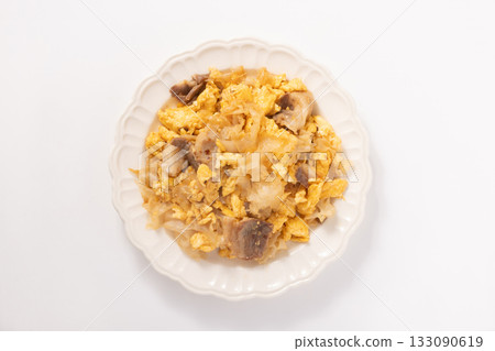 White wood ear mushroom, pork and egg stir-fried with oyster sauce White wood ear mushroom, pork and egg stir-fried with oyster sauce 133090619