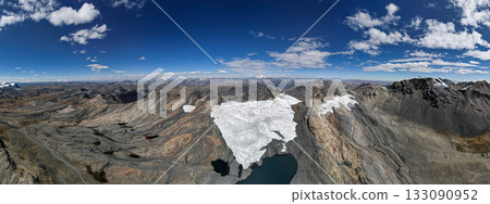 Aerial view of the Pastoruri Glacier, Ancash. 133090952