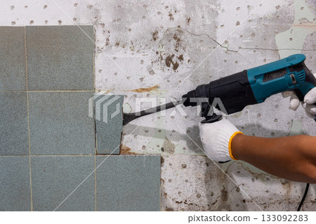 Flat Chisels on Rotary Hammer for remove tiles from wall Flat Chisels on Rotary Hammer for remove tiles from wall 133092283