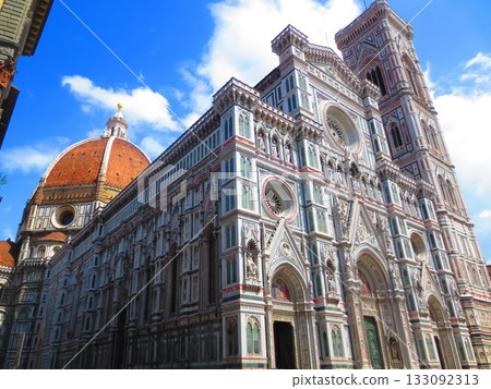 義大利佛羅倫斯的聖母百花大教堂 133092313