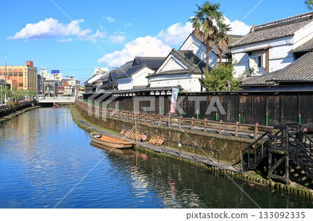 The landscape of the storehouse town 133092335