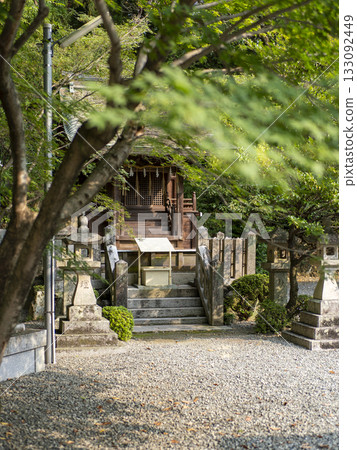 綠葉與神社 綠葉與神社 133092449