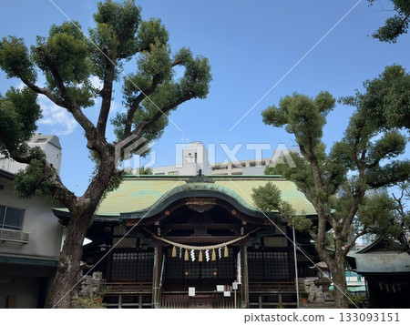 Scenery of the main hall of Fukushima Tenmangu Shrine in Osaka 133093151
