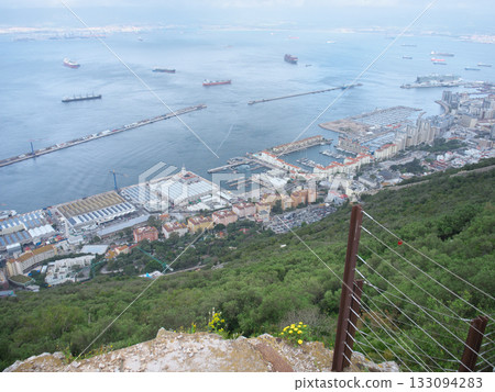 直布羅陀,直布羅陀岩,西景,直布羅陀市,四月 直布羅陀,直布羅陀岩,西景,直布羅陀市,四月 133094283