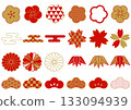Various Japanese patterns of pine, bamboo, plum, and commonly used Japanese materials set in red and gold 133094939