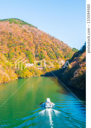Shogawa Gorge (Autumn) Shogawa Gorge (Autumn) 133094980