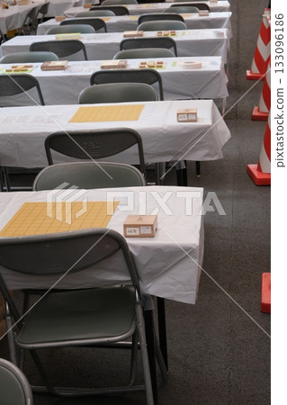 購物區的將棋比賽 133096186