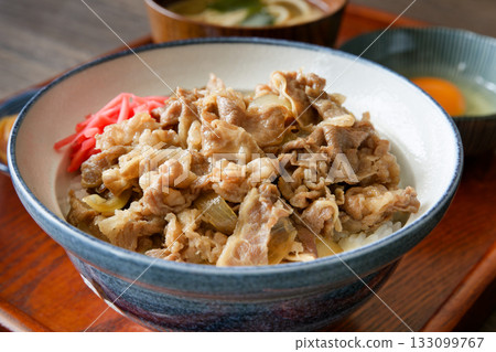 牛肉飯 牛肉飯 133099767
