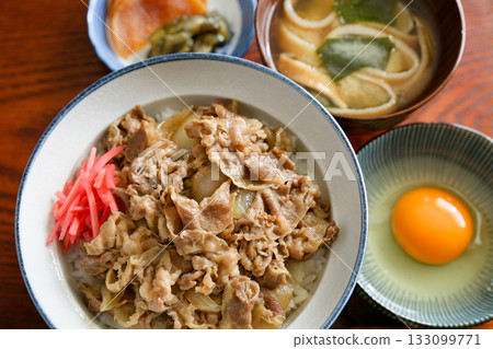 牛肉飯 牛肉飯 133099771