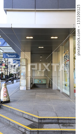 東京地鐵東西線、銀座線和都營地草線日本橋站C2出口 133100125