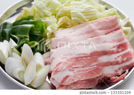Double pot meat ingredients 133101104