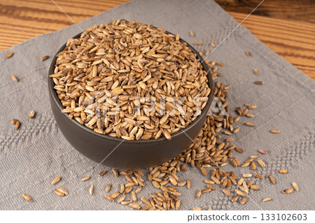 Milk thistle seeds, silybum marianum grains, dry blessed milkthistle fruits, variegated thistle kernels Milk thistle seeds, silybum marianum grains, dry blessed milkthistle fruits, variegated thistle kernels 133102603