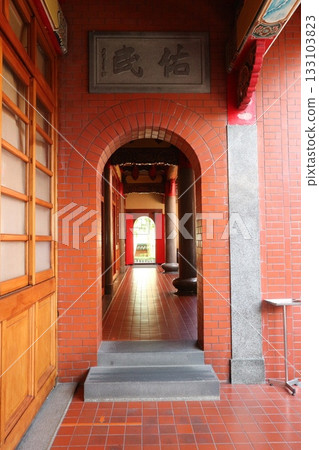 行天寺的狹窄通道 133103823