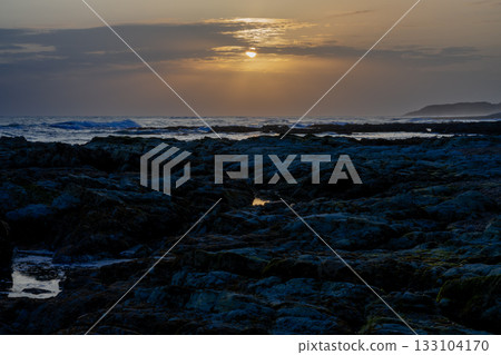 Oni no Sentakuiwa and sunset at Omaezaki Coast (Shizuoka Prefecture, Japan) 133104170