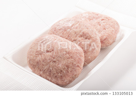 新鮮漢堡牛排(國產牛肉、國產豬肉) 新鮮漢堡牛排(國產牛肉、國產豬肉) 133105013
