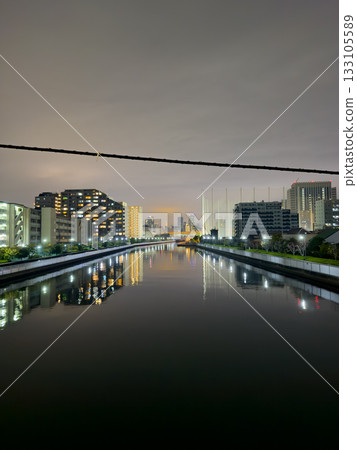 從運河上的橋上 133105589