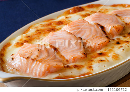 Salmon gratin Salmon gratin 133106712