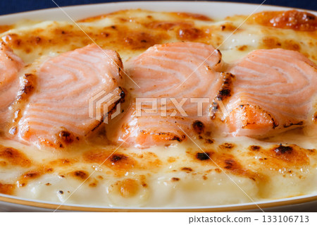 三文魚焗 三文魚焗 133106713