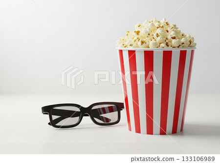 電影院畫面,附爆米花和3D眼鏡 電影院畫面,附爆米花和3D眼鏡 133106989