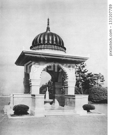 Pre-war and wartime architecture, modern architecture Pre-war and wartime architecture, modern architecture 133107789