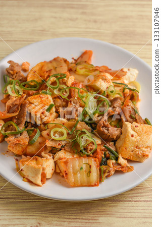 豬肉泡菜豆腐 133107946