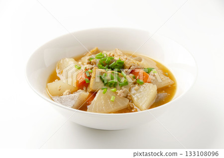 Root vegetables and deep-fried tofu stew Root vegetables and deep-fried tofu stew 133108096