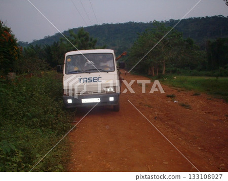 School bus @ Ghana ☆mar_lapin School bus @ Ghana ☆mar_lapin 133108927