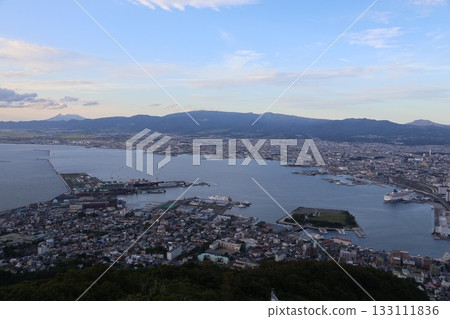 函館山的風景 133111836