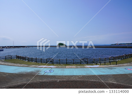 Seaside scenery seen from Etomo Rinkai Park Seaside scenery seen from Etomo Rinkai Park 133114000