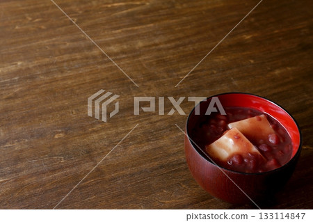 桌上放著麻糬的禪齋 133114847