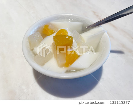 Fruits Annin tofu 133115277