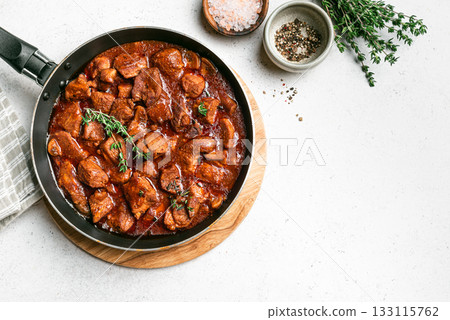 Red Wine Braised Beef 133115762