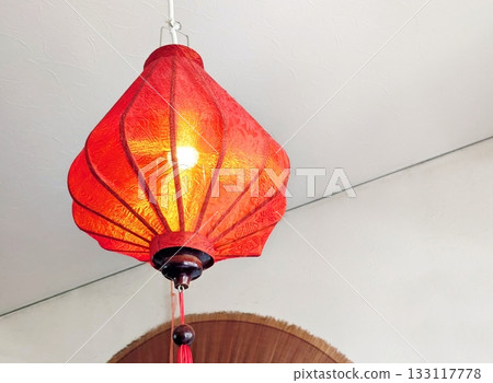 傳統紅色布藝裝飾燈，讓人聯想到越南會安燈籠 133117778